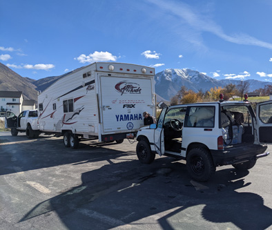 Dually pulling the 5th wheel with Chevy tracker in tow towing vehicles