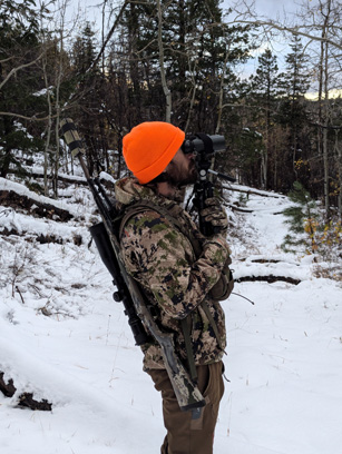 Late Oct. snows usually help but not on this hunt i went hunting deer hunt in snow