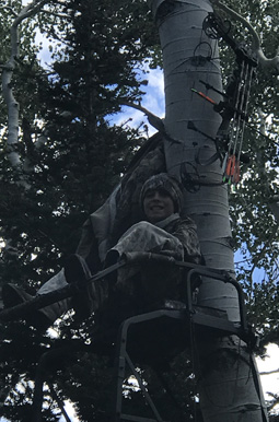 First time spending hours in a tree stand i went hunting archery deer, iwenthunting, tree stand